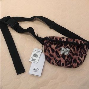 herschel leopard fanny pack